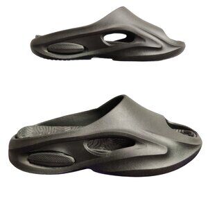 PrettyLittleThing Womens Slides Futuristic Cut Out Black Rubber Black Sz 6 37